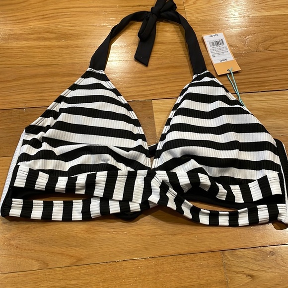 Kona Sol Other - NWT KONA SOL - D/DD bathing suit top new with tag
